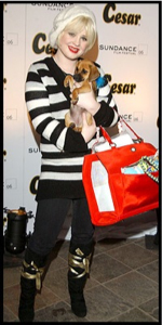 Kelly Osbourne a Puggle