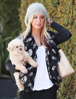 Ashley Tisdale a Maui